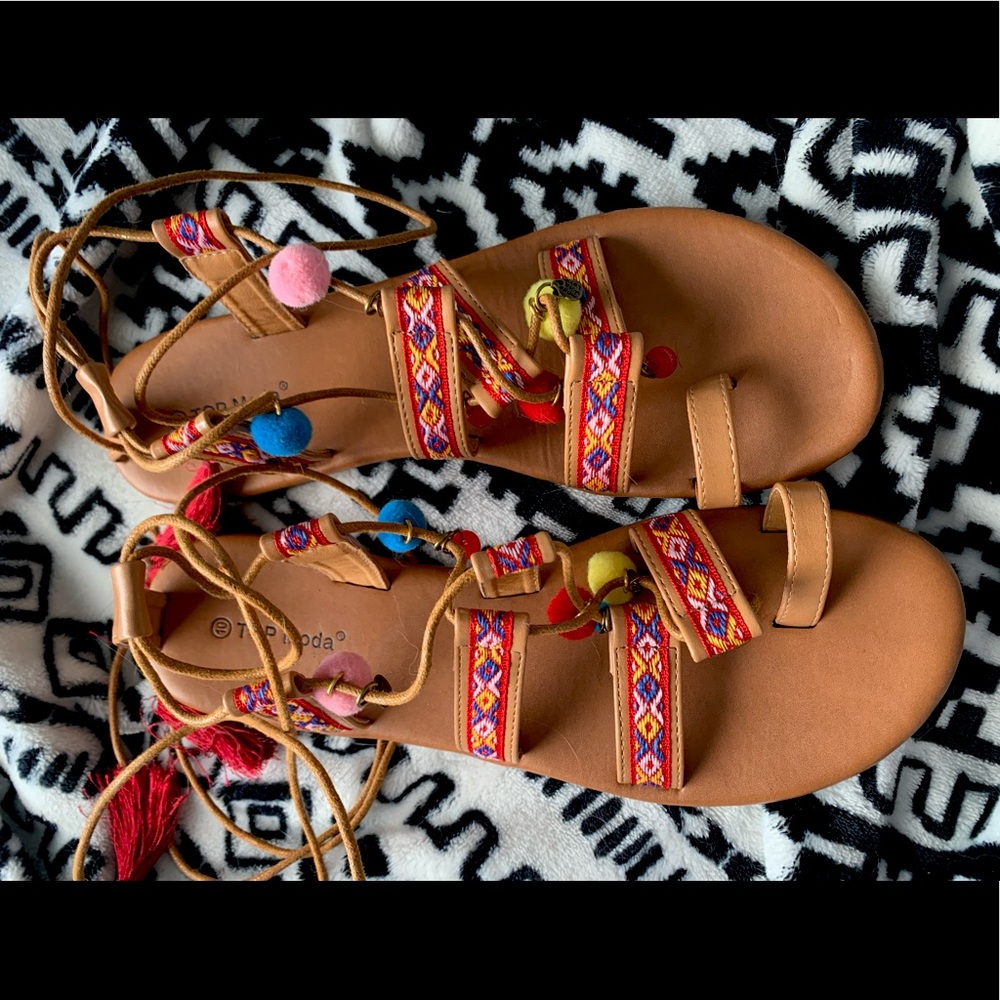 Size 10 TOP Moda boho tie up sandals with tassels and Pom poms